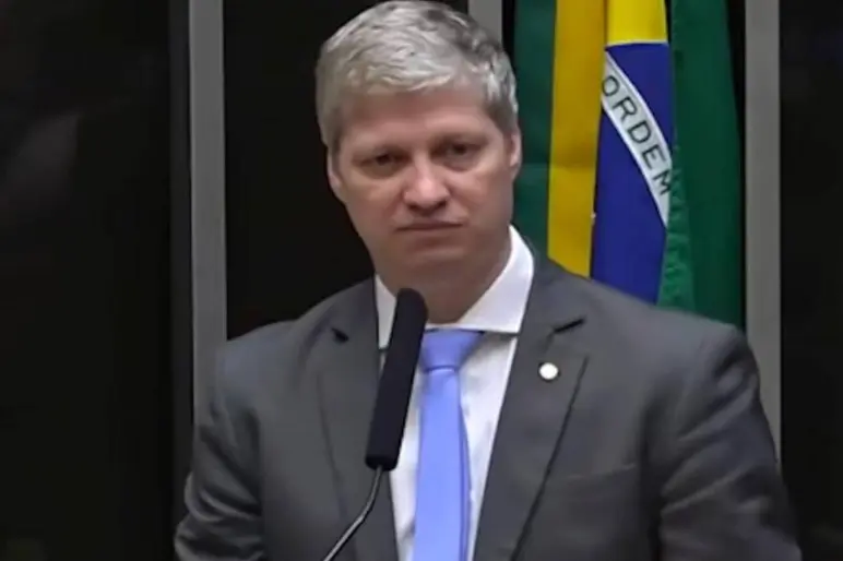 Van Hattem acusa general de intimidação e pede processo